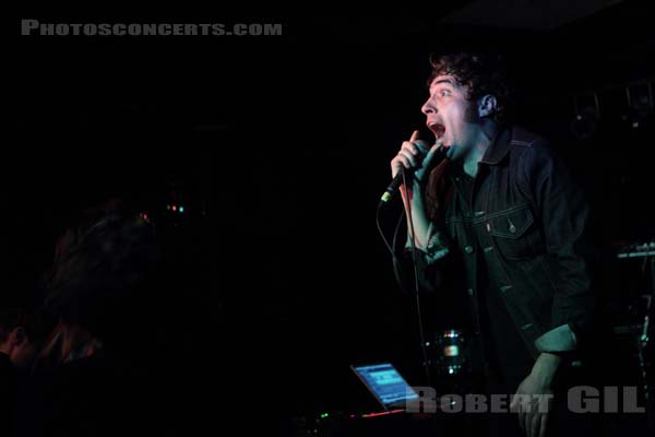 MASTER MASTER WAIT - 2013-01-24 - PARIS - Espace B - 